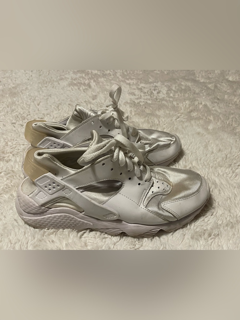 Nike Air Huarache Triple White Size 9 Mens Running Shoes DD1068-102